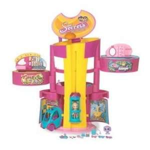   Secrets Deluxe Playset, Doll and Access Mall Playset: Everything Else