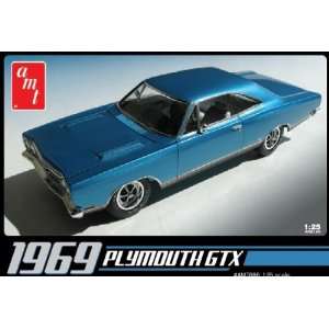   MODEL KITS   1/25 1969 Plymouth GTX (Plastic Models): Toys & Games