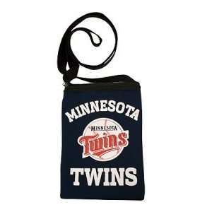  Minnesota Twins Gameday Pouch: Sports & Outdoors