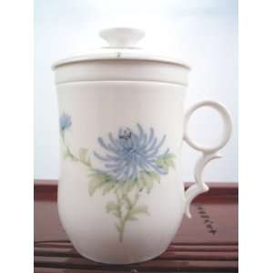  Chrysanthemum Mug, Porcelain Infuser and Lid: Kitchen 