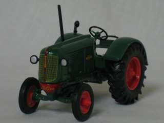 Universal Hobbies 143 47 Oliver 70HC Standard Tractor  