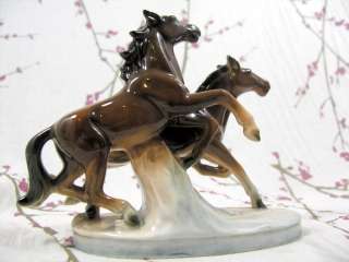 Clover Japan/Japanese Snoqualmie Falls Horse/Horses Figurine Porcelain 