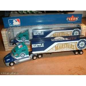    SEATTLE MARINERS MLB PETERBILT TRUCK 2002 FLEER 1/80 Toys & Games