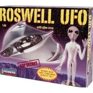   Roswell UFO with 7 inch Alien and Crew Figures Lindberg Toys & Games