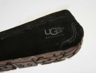 UGG Scalloped Moccasin Womens Black Sheepskin Slipper Size 7 US NEW 
