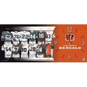  Cincinnati Bengals Evolution Clock: Sports & Outdoors