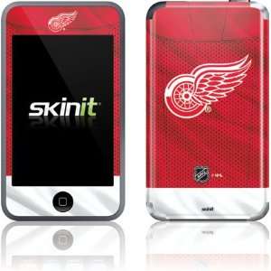   Red Wings Home Jersey skin for iPod Touch (1st Gen): MP3 Players