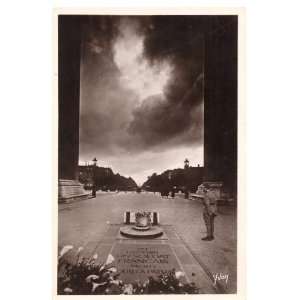  Postcard Tomb of the Unknown Soldier Paris France: Everything Else
