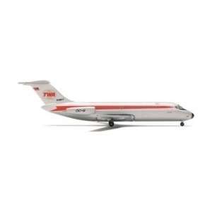    Herpa Wings TWA Trans World DC 9 Model Airplane: Toys & Games