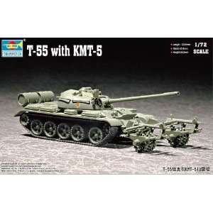  T 55 Tank W/kmt5 Mine Roller 1 72 Trumpeter: Toys & Games
