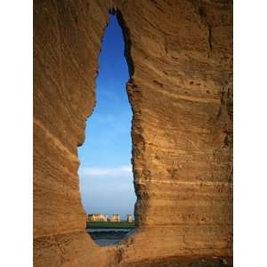 Keyhole Arch, Monument Rocks National Natural Area, Kansas, USA 