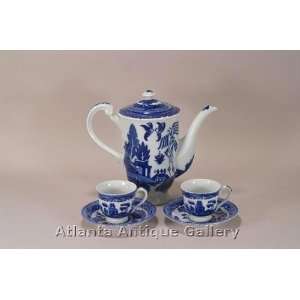  Blue Willow Teapot, Cups, Saucers