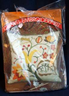 Vintage Pauline Denham Crewel Embroidery Jacobean 14 Square Pillow 