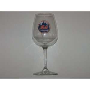  NEW YORK METS 12 ounce Team Logo WINE GLASS: Sports 