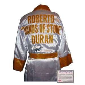 Roberto Duran Autographed Custom Name Model Fight Robe 