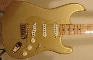   Fender Stratocaster 50th Anniversary Gold Mexico   Matching Gig Bag