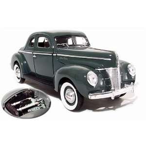  1940 FORD DELUXE COUPE BLUE 1:18 DIECAST MODEL: Everything 