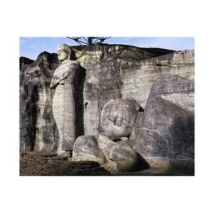 Statues of Buddha carved in rock, Gal Vihara, Polonnaruwa 