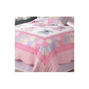 Fancy Frocks Full Quilt with Pillow Shams: Home & Kitchen