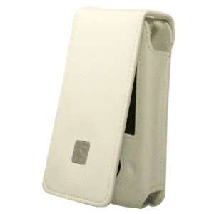  i.Sound Luxury Case for Zune (White)  Players 