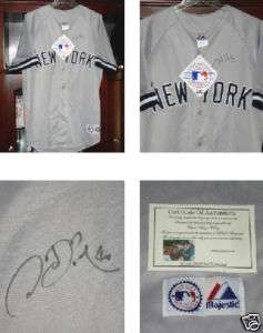 CHIEN MING WANG AUTOGRAPHED JERSEY (YANKEES) W/ PROOF  