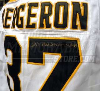 Patrice Bergeron Boston Bruins signed jersey w Stanley Cup Champions 