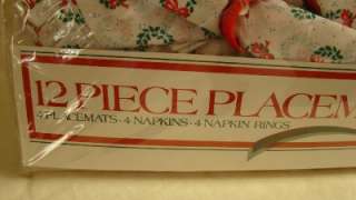 Christmas Placemats and Napkins w/ Rings 4 Place Settings Unused 
