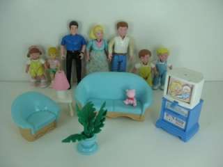 Big Lot Of Fisher Price Loving Family Dollhouse Dolls Pets & Furniture 