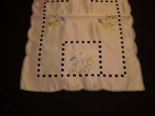New Embroidered Wild Flowers Spring Table Runner 36L  